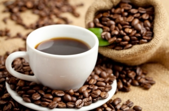 Sai lầm trong ăn uống khi sử dụng qu&aacute; nhiều cafe c&oacute; thể g&acirc;y nghiện