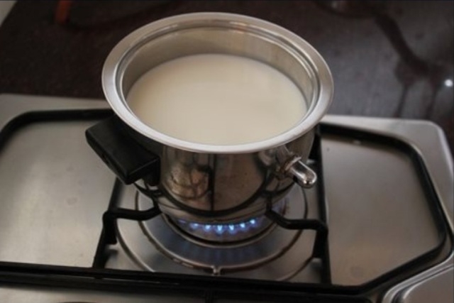 Kh&ocirc;ng n&ecirc;n uống sữa khi đ&atilde; đun s&ocirc;i