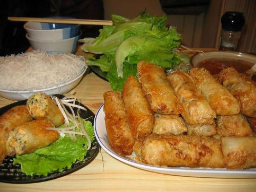 C&aacute;c m&oacute;n đồ chi&ecirc;n r&aacute;n c&oacute; thể ăn, nhưng hạn chế để tr&aacute;nh sai lầm trong ăn uống dẫn tới phải nhập viện với người tiểu đường