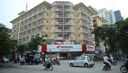 Ph&iacute;a trước l&agrave;ng sinh vi&ecirc;n Hancinco