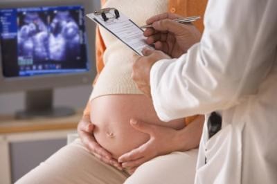 Sản phụ mang bầu 8 th&aacute;ng nhưng đến l&uacute;c sinh mới biết.... c&oacute; con