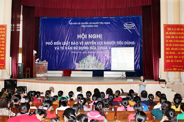 B&agrave; L&ecirc; Thị Thanh Nga &ndash; Trưởng ban nh&atilde;n hiệu ng&agrave;nh h&agrave;ng sữa chua, C&ocirc;ng ty Vinamilk  chia sẻ với người 13Win18 đa dạng khuyến mãi về c&aacute;ch bảo quản sản phẩm sữa chua lu&ocirc;n tươi ngon v&agrave; đảm bảo dinh dưỡng