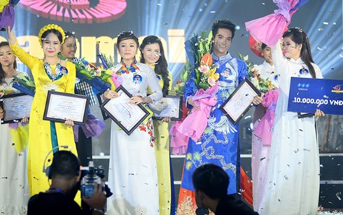 4 th&iacute; sinh lọt v&agrave;o chung kết xếp hạng d&ograve;ng nhạc d&acirc;n gian