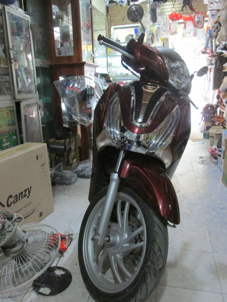 SH 125i mới mua đ&atilde; ph&aacute;t sinh nhiều tật