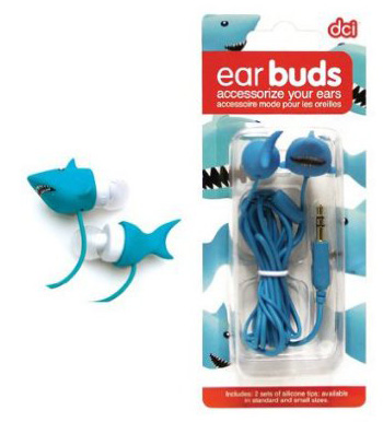 Tai nghe cá mập: Hãy thử nghe nhạc với những chiếc tai nghe sắc màu này, sẽ tuyệt vời lắm đấy. Mỗi tai nghe được bán với giá $11 trên trang amazon.com.