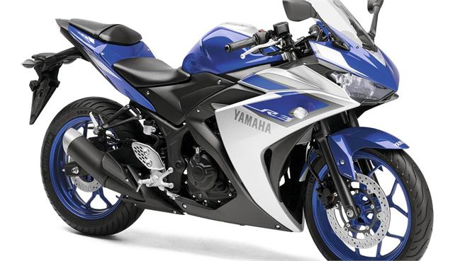 Si&ecirc;u xe Yamaha c&oacute; gi&aacute; 5.000 USD ở thị trường ch&acirc;u &Acirc;u với ba màu tuỳ chọn đen, đỏ và xanh Race Blue