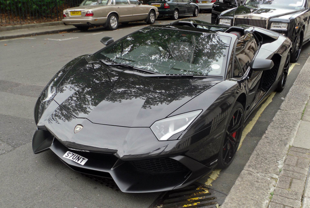 Lamborghini Aventador Roadster.