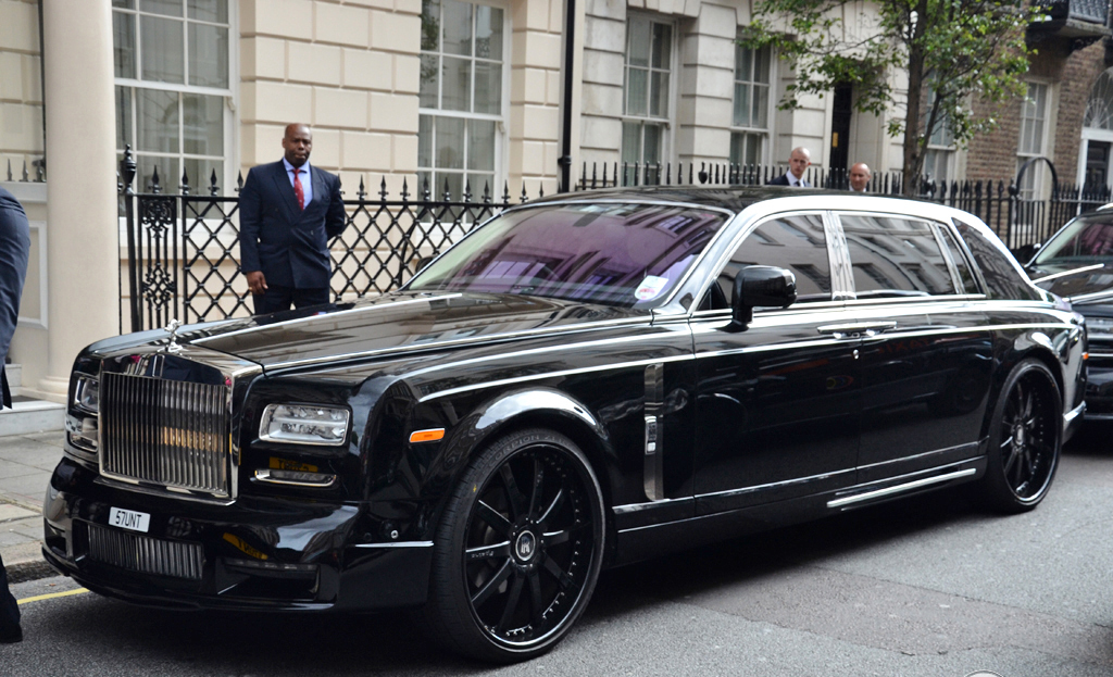 Rolls-Royce Phantom EWB serie II Mansory Conquistador.