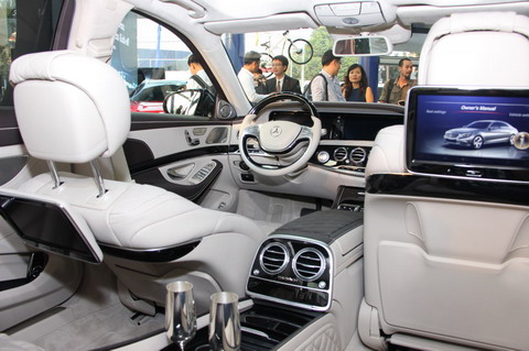 Nội thất sang trọng, tiện nghi của si&ecirc;u xe Mercedes Maybach S600