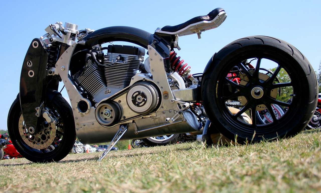 Si&ecirc;u xe m&ocirc; t&ocirc; đắt nhất thế giới Confederate B120 Wraith