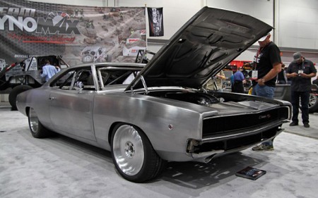 Trong Fast and Furious 7, đ&acirc;y l&agrave; con xe được Dom độ lại từ chiếc Dodge Charger phi&ecirc;n bản năm 1968