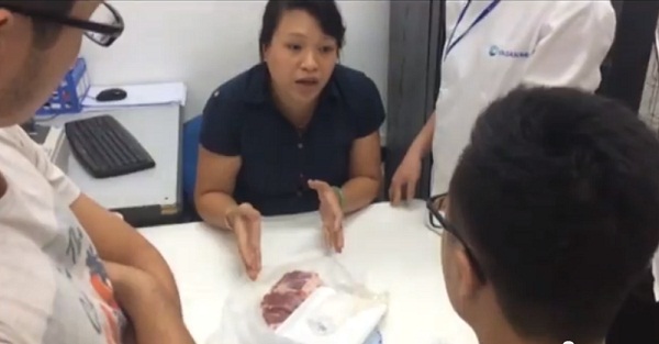 Đại diện si&ecirc;u thị Ocean Mart Thanh Xu&acirc;n nhận tr&aacute;ch nhiệm cho qua lần
