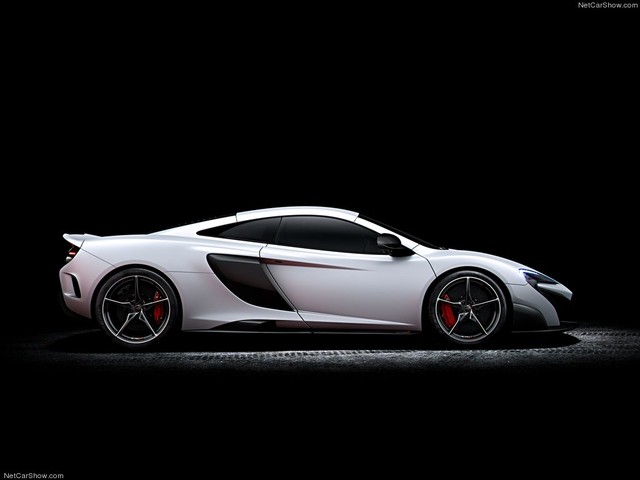 Ngoại hình mạnh mẽ với các đường cong kiểu cách là nét nổi bật trên chiếc siêu xe McLaren mới này Ngoại hình mạnh mẽ với các đường cong kiểu cách là nét nổi bật trên chiếc siêu xe McLaren mới này