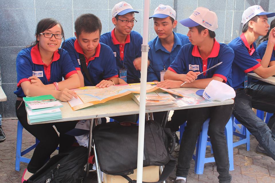 Sinh vi&ecirc;n hải dương tiếp sức m&ugrave;a thi ĐH - CĐ 2014 3