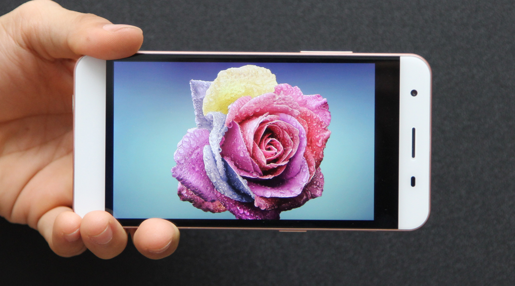 Mobell Nova i6 có màn hình HD 5 inch và camera chính 8MP