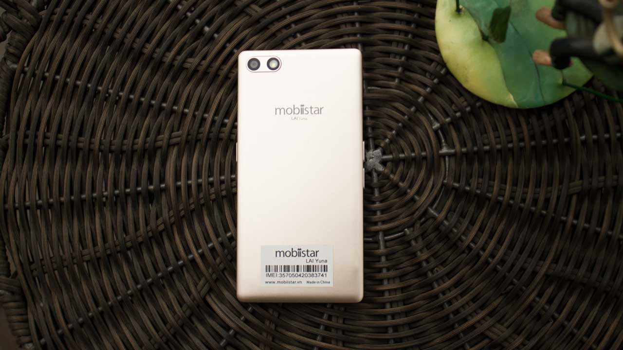 L&agrave; smartphone gi&aacute; rẻ, Mobiistar LAI Yuna dùng SIM kép