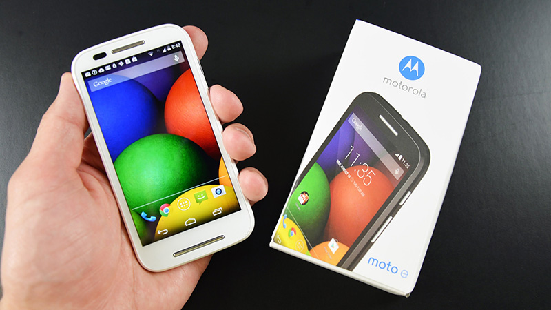 L&agrave; smartphone gi&aacute; rẻ nhưng Motorola Moto E c&oacute; camera ch&iacute;nh 5MP hỗ trợ quay phim chuẩn HD 720p