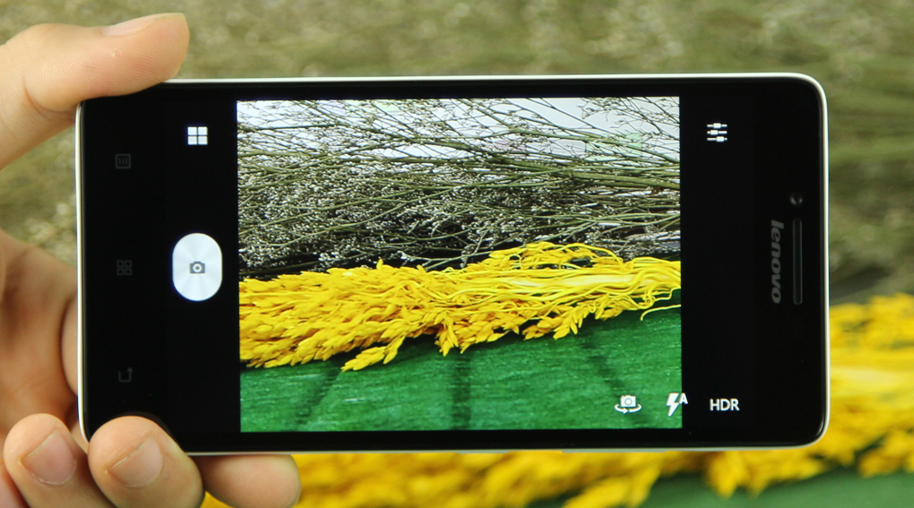 A6000 l&agrave; smartphone gi&aacute; rẻ của Lenovo c&oacute; camera ch&iacute;nh 8MP, phụ 2MP