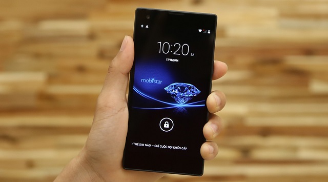 Smartphone gi&aacute; rẻ thương hiệu Việt được v&iacute; như vi&ecirc;n kim cương đen