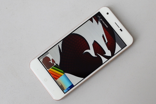 HERO 2 trở th&agrave;nh 'anh h&ugrave;ng' trong ph&acirc;n kh&uacute;c smartphone gi&aacute; rẻ