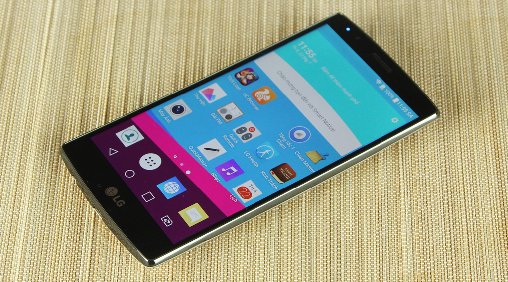LG G4 thiết kế m&agrave;n h&igrave;nh cong vượt trội k&iacute;ch thước 5,5 inch