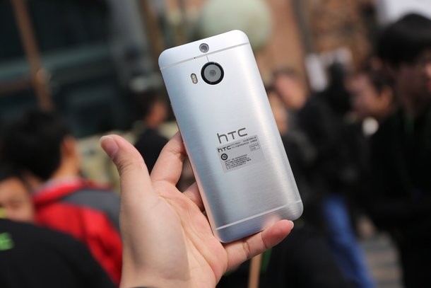 One M9 Plus hiện l&agrave; mẫu smartphone hot nhất của HTC