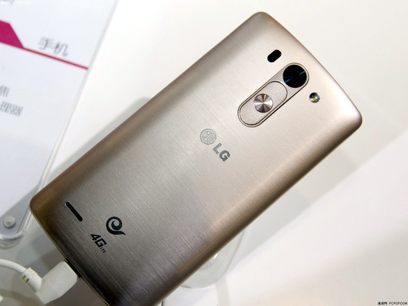Camera của smartphone hot nhất n&agrave;y sở hữu độ ph&acirc;n giải 8MP