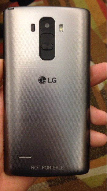 Smartphone hot nhất LG G4 đang l&agrave;m thị trường c&ocirc;ng nghệ s&ocirc;i động bởi nhiều h&igrave;nh ảnh bị tiết lộ