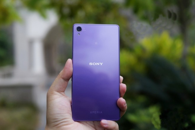 Sony Xperia Z3 nổi bật trong top smartphone hot nhất với m&agrave;u t&iacute;m sang trọng