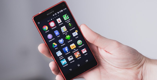 Xperia Z3 compact l&agrave; phi&ecirc;n bản nhỏ gọn hơn Xperia Z3