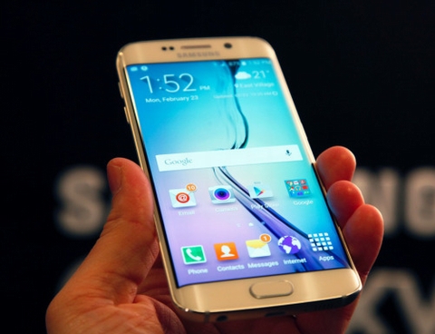 Galaxy Note Edge hiện vẫn l&agrave; mẫu smartphone hot nhất của Samsung