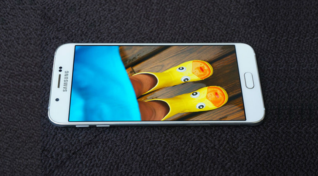 Galaxy A8 hiện đang l&agrave; smartphone hot nhất tầm trung của SamSung