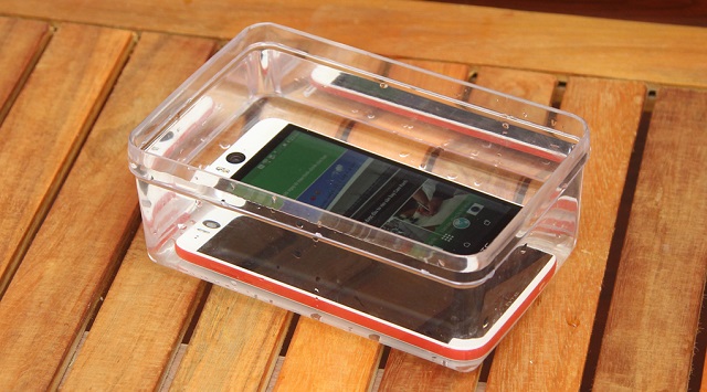 chiếc smartphone hot nhất của HTC chụp ảnh selfie tốt nhất kể cả khi trời mưa