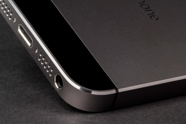 Smartphone hot nhất của Apple, Iphone 5s đem lại trải nghiệm &acirc;m thanh tuyệt đỉnh cho người d&ugrave;ng