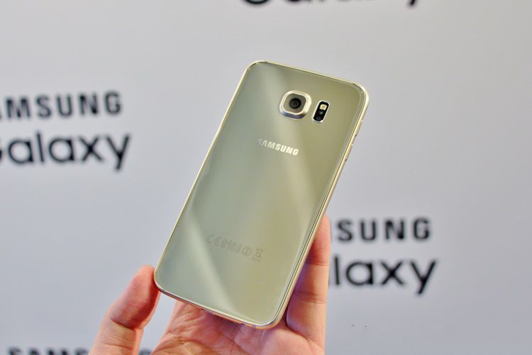 Samsung Galaxy S6 phi&ecirc;n bản Gold Platinum- một trong những smartphone hot nhất được ưa chuộng hiện nay