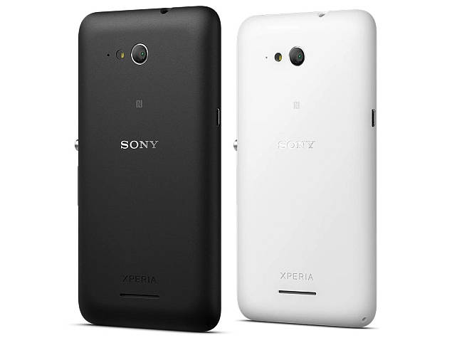 Smartphone hot nhất của Sony c&oacute; 2 m&agrave;u truyền thống l&agrave; đen v&agrave; trắng