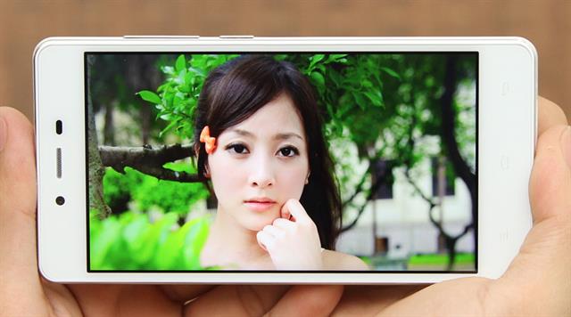 Gionee Marathon M3 cũng c&oacute; dung lượng pin cực cao