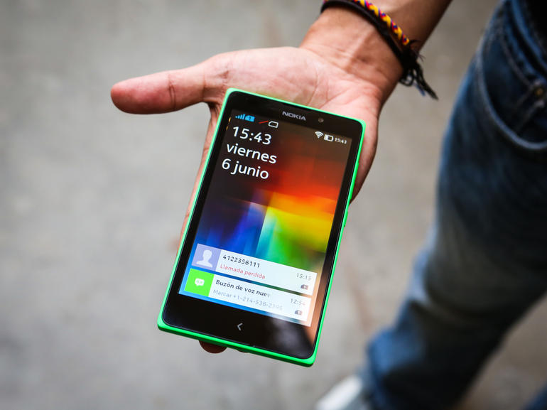 Nokia XL được trang bị 2 SIM 2 s&oacute;ng