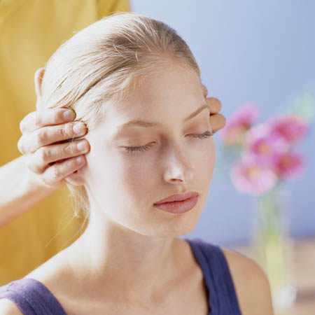 Sơ cứu nhanh người bị tăng huyết &aacute;p cao đột ngột