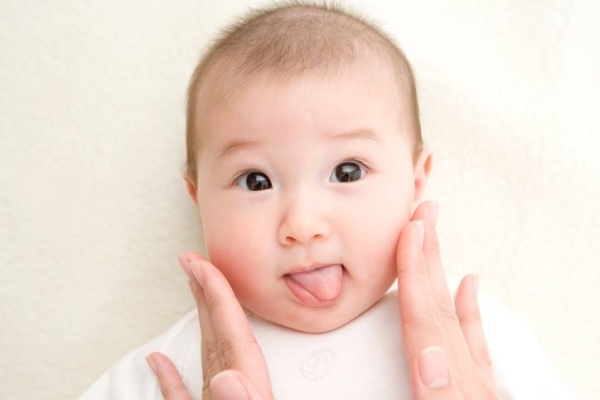 Sơ cứu cho trẻ khi bị c&ocirc;ng tr&ugrave;ng, động vật căn