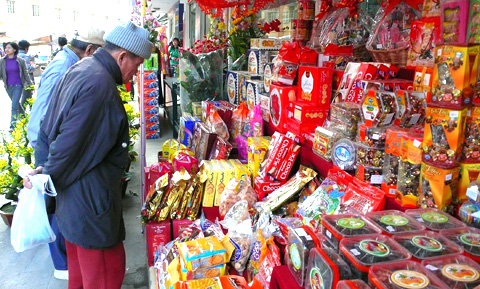 Số lượng các mặt hàng tết trong nước có thể không tăng nhiều Số lượng các mặt hàng tết trong nước có thể không tăng nhiều