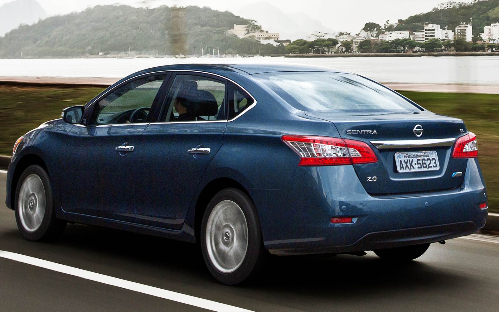Tổng số màu sơn ngoại thất của Nissan Sentra lên đến 11 màu Tổng số màu sơn ngoại thất của Nissan Sentra lên đến 11 màu