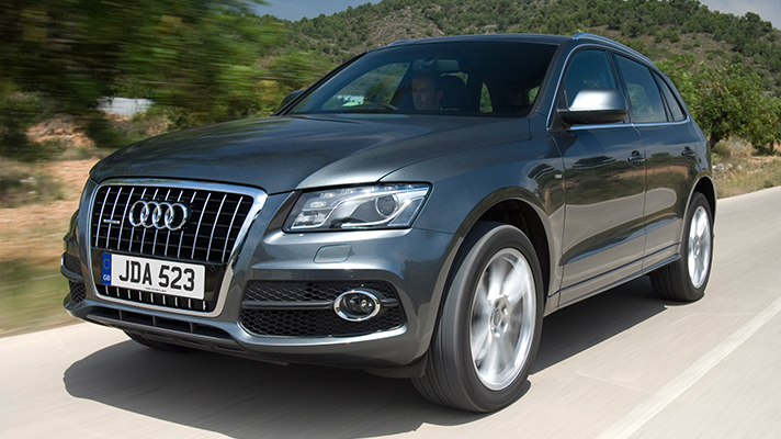 Thế mạnh của Audi Q5 khi so s&aacute;nh xe &ocirc; t&ocirc; ph&acirc;n kh&uacute;c sang trọng ch&iacute;nh l&agrave; hiệu suất ấn tượng 