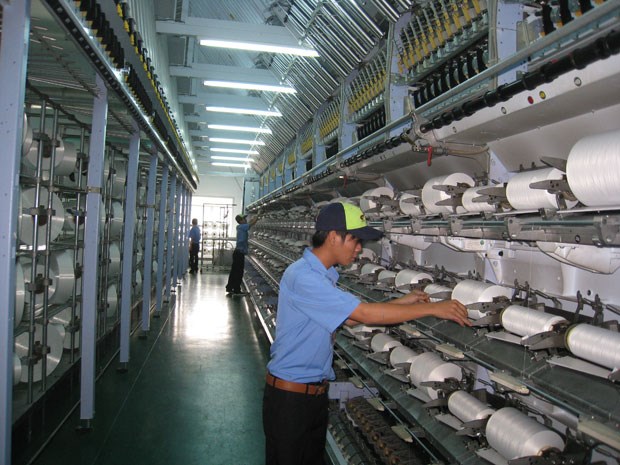 D&acirc;y chuyền sản xuất hiện đại g&uacute;p tăng năng suất chất lượng sản phẩm của c&ocirc;ng ty Sợi Thế Kỷ