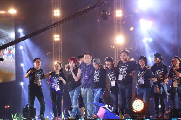 Sơn T&ugrave;ng &lsquo;ghi điểm&rsquo; trong liveshow đầu đời