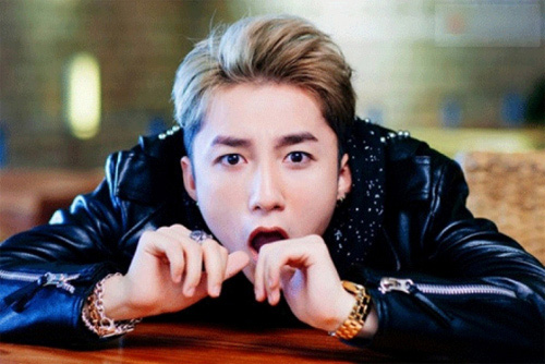 Sơn T&ugrave;ng M-TP trở th&agrave;nh ca sĩ hot nhất Showbiz Việt chỉ sau 2 năm kể từ lần ra mắt đầu ti&ecirc;n 
