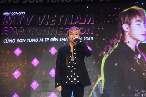 Việc Sơn Tùng M-TP trở thành đại diện của Việt Nam tranh đua tại Lễ trao giải MTV EMA 2015 làm dấy lên nhiều ý kiến trái chiều Việc Sơn Tùng M-TP trở thành đại diện của Việt Nam tranh đua tại Lễ trao giải MTV EMA 2015 làm dấy lên nhiều ý kiến trái chiều
