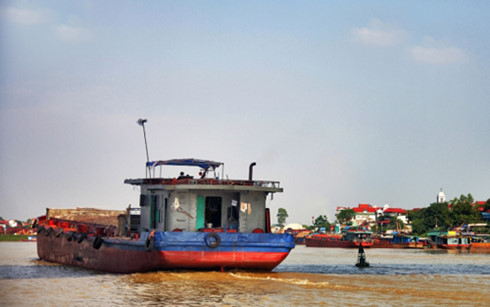 Dự &aacute;n giao th&ocirc;ng thủy xuy&ecirc;n &Aacute; tr&ecirc;n s&ocirc;ng Hồng kết hợp thủy điện c&oacute; mức đầu tư 24.510 tỷ đồng. Ảnh: Vov