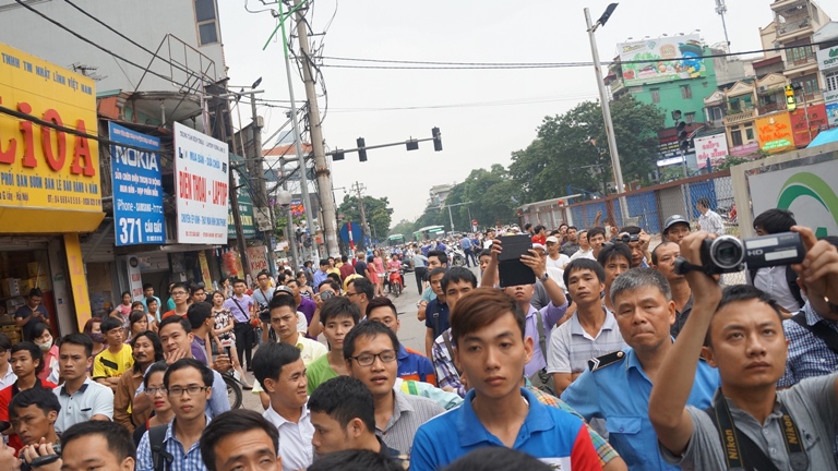 sập cần cẩu