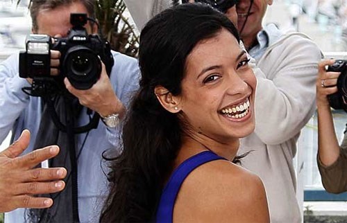 Stephanie Sigman  người Mexico sẽ l&agrave; 'Bond Girl' trẻ nhất trong 'Điệp vi&ecirc;n 007 Spectre'